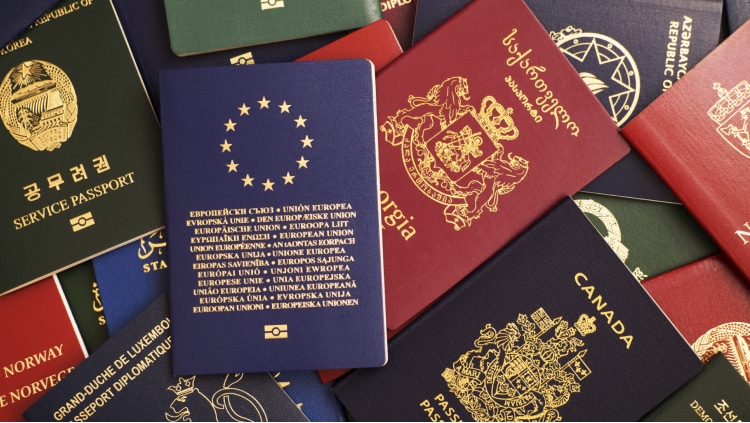 How To Obtain European, American, British, European Fake, And Legit Passport Online?